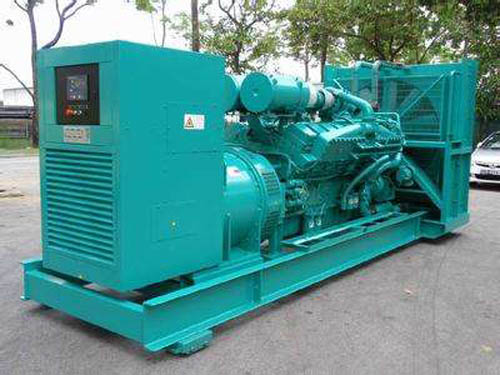 回民如何选择适合 100KW 发电机的电缆长度?