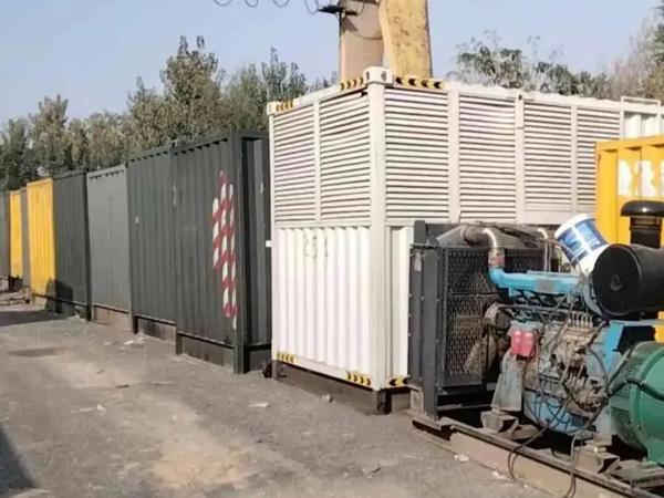 回民200KW柴油发电机机组每小时油耗是多少？